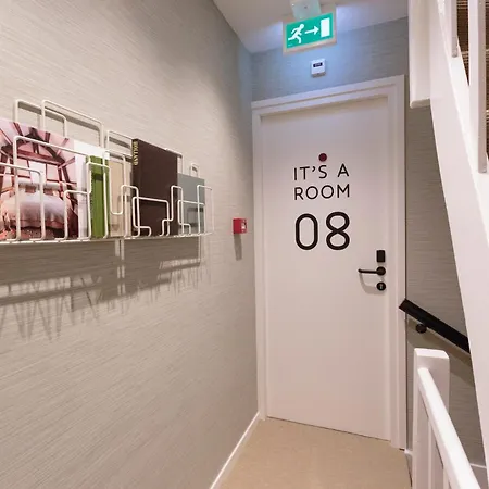 Dwars Hotel 3*