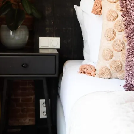 Dwars Ξενοδοχείο